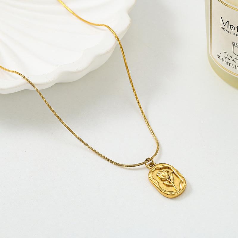 Stainless steel Gold floral necklace