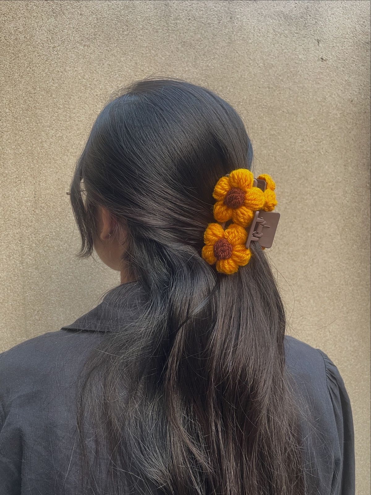 Handmade Crochet Flower Claw Clip - Stylish Autumn Hair Accessory(customized order available)
