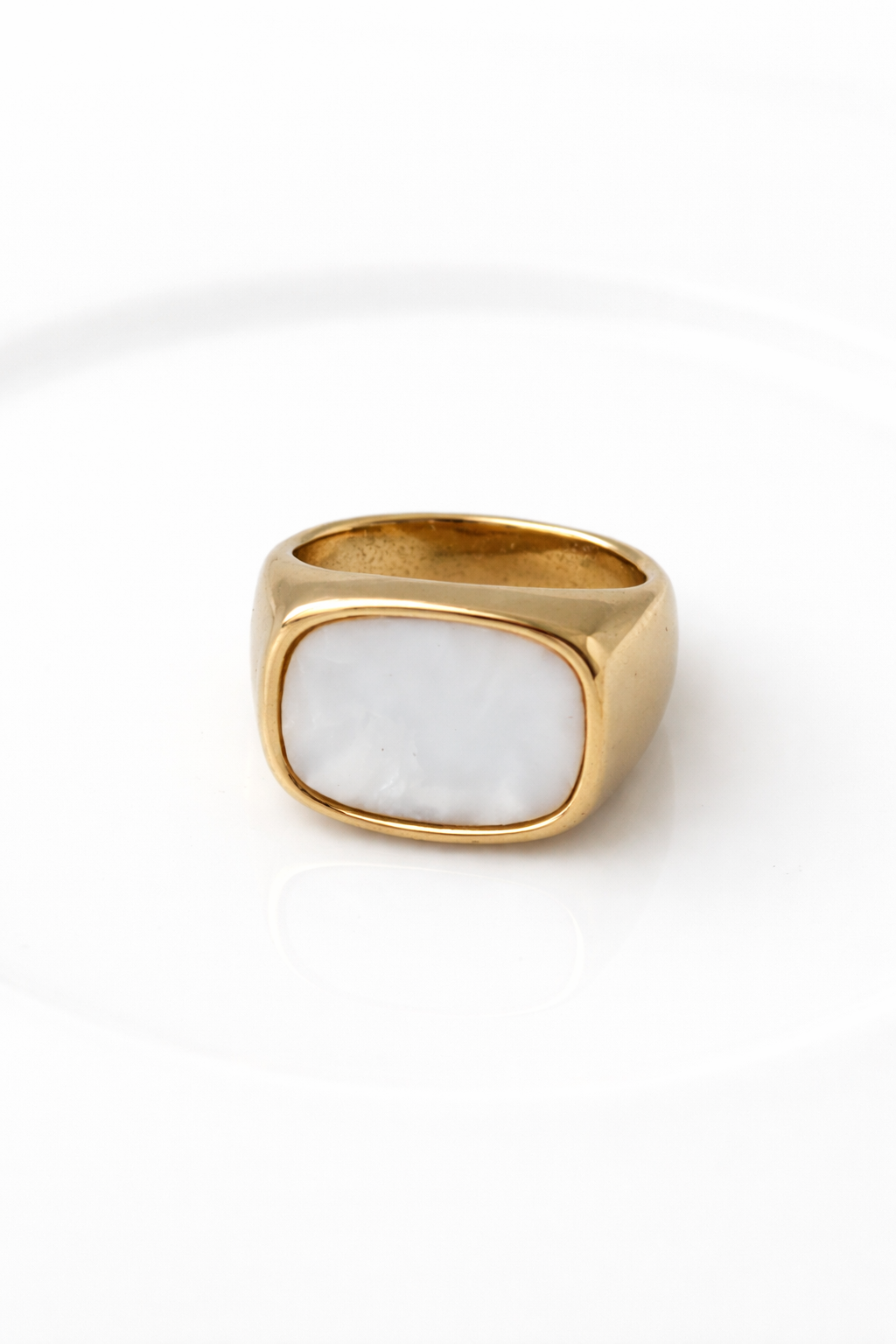 Elegant Gold-Plated Stainless Steel Ring with White Marble Stone