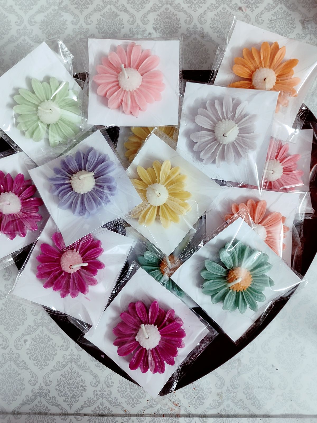 Handmade Flower Scented Candle – Elegant Floral Décor