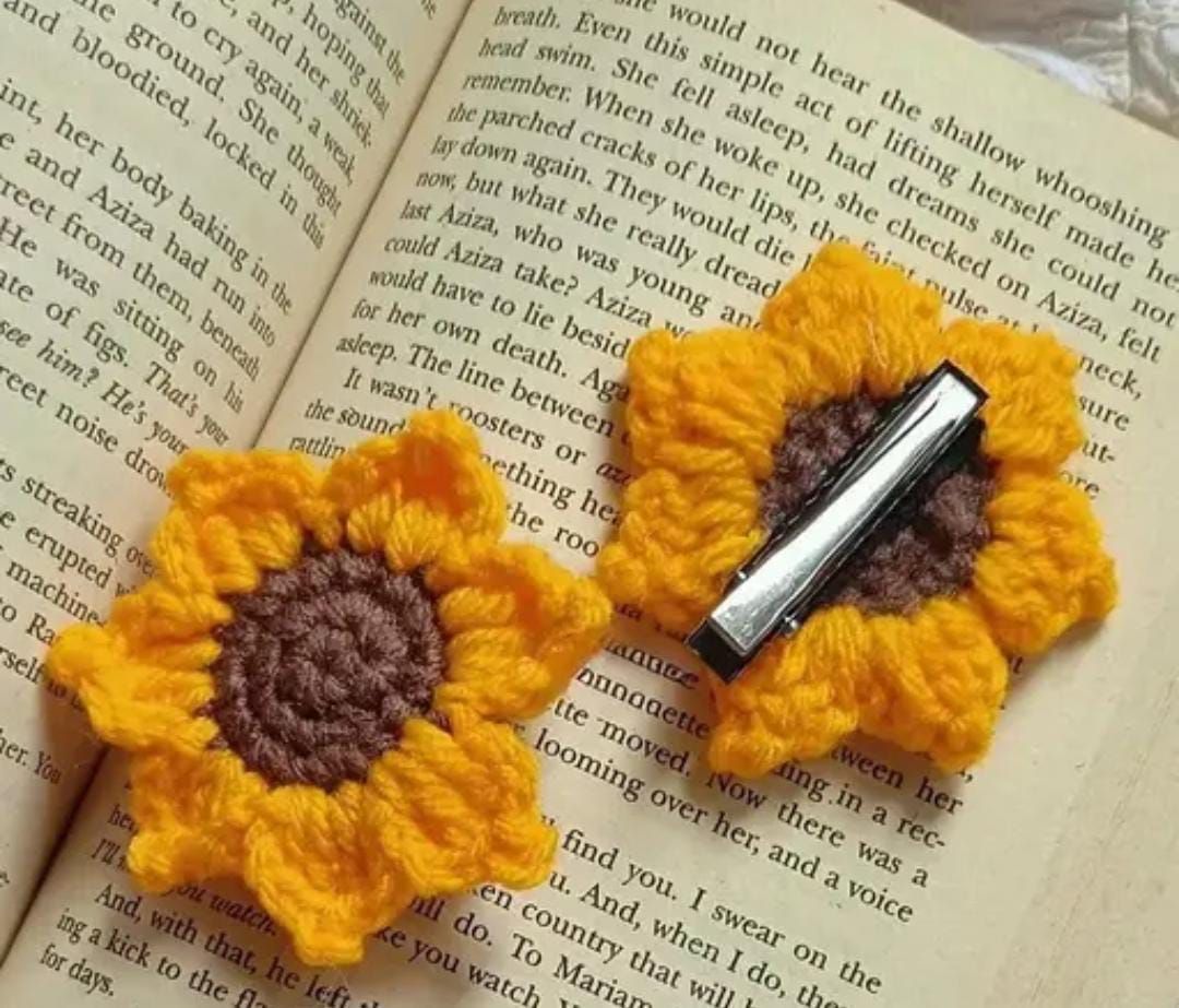Handmade crochet cute sunflower pins(customize order available)