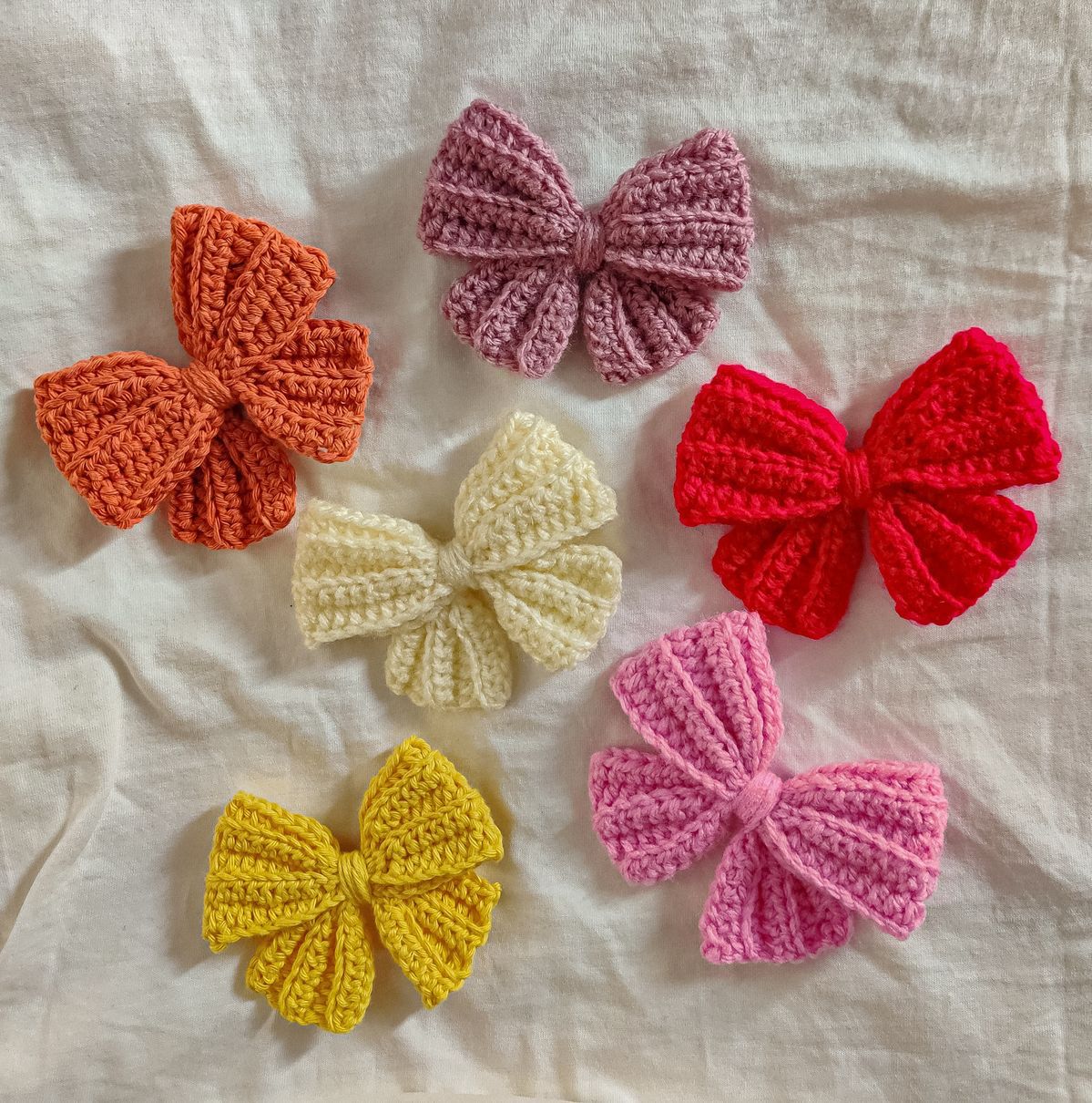 Handmade ute crochet bow hair pin(customized order available)
